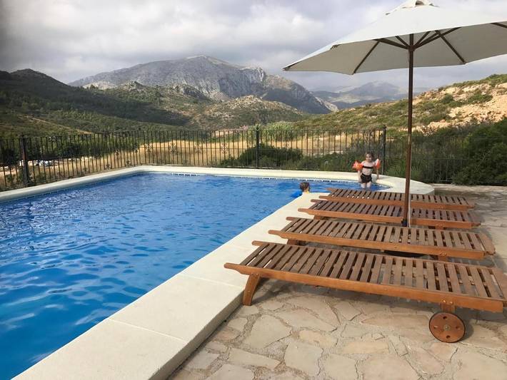 Casa rural para 14 personas, con Terraza y Jardín además de Piscina y Vistas en Ráfol de Almunia - 2