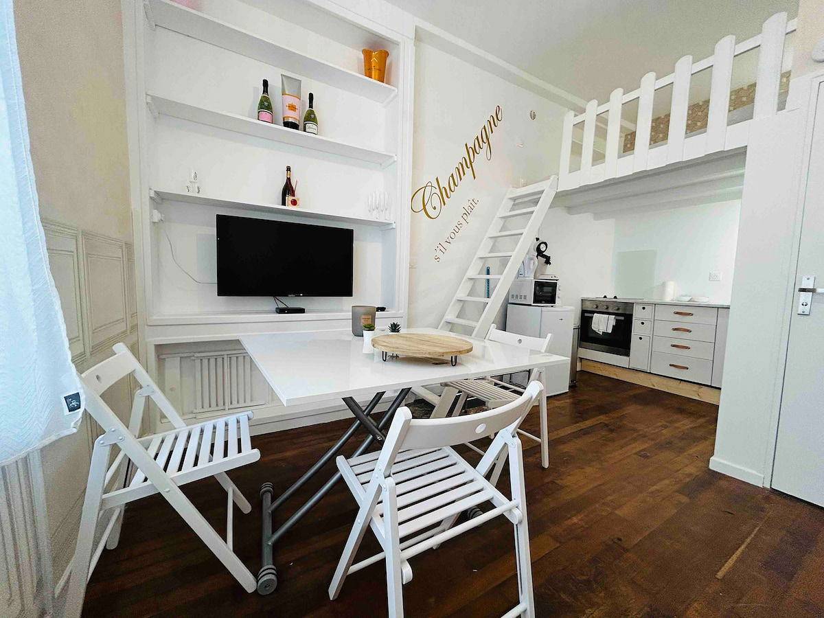 Apartamento entero, Le Champagne Coquebert | Centre-ville in Reims, Marne