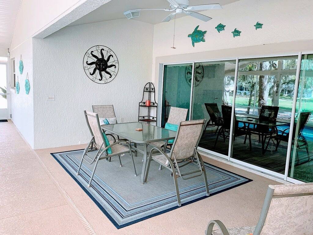 Herrliche Aussicht auf den Golfplatz vom privaten beheizten Pool. in The Villages, Sumter County