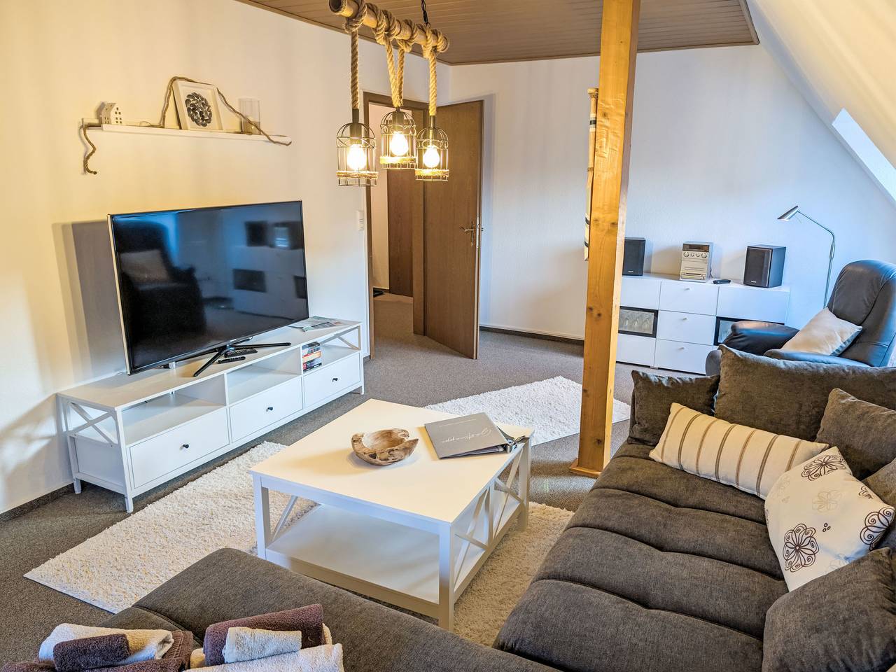 Ganze Wohnung, Graugans in Freiburg (Elbe), Cuxland