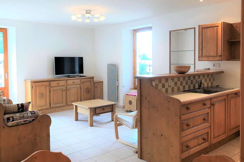 Ganze Wohnung, Lichtdurchflutete 2-Zimmer-Wohnung in Beaufort, 66m², ideal für 5 Pers., zentrale Lage, Wlan inklusive in Beaufort (Westalpen), Beaufort (Rhône-Alpes)