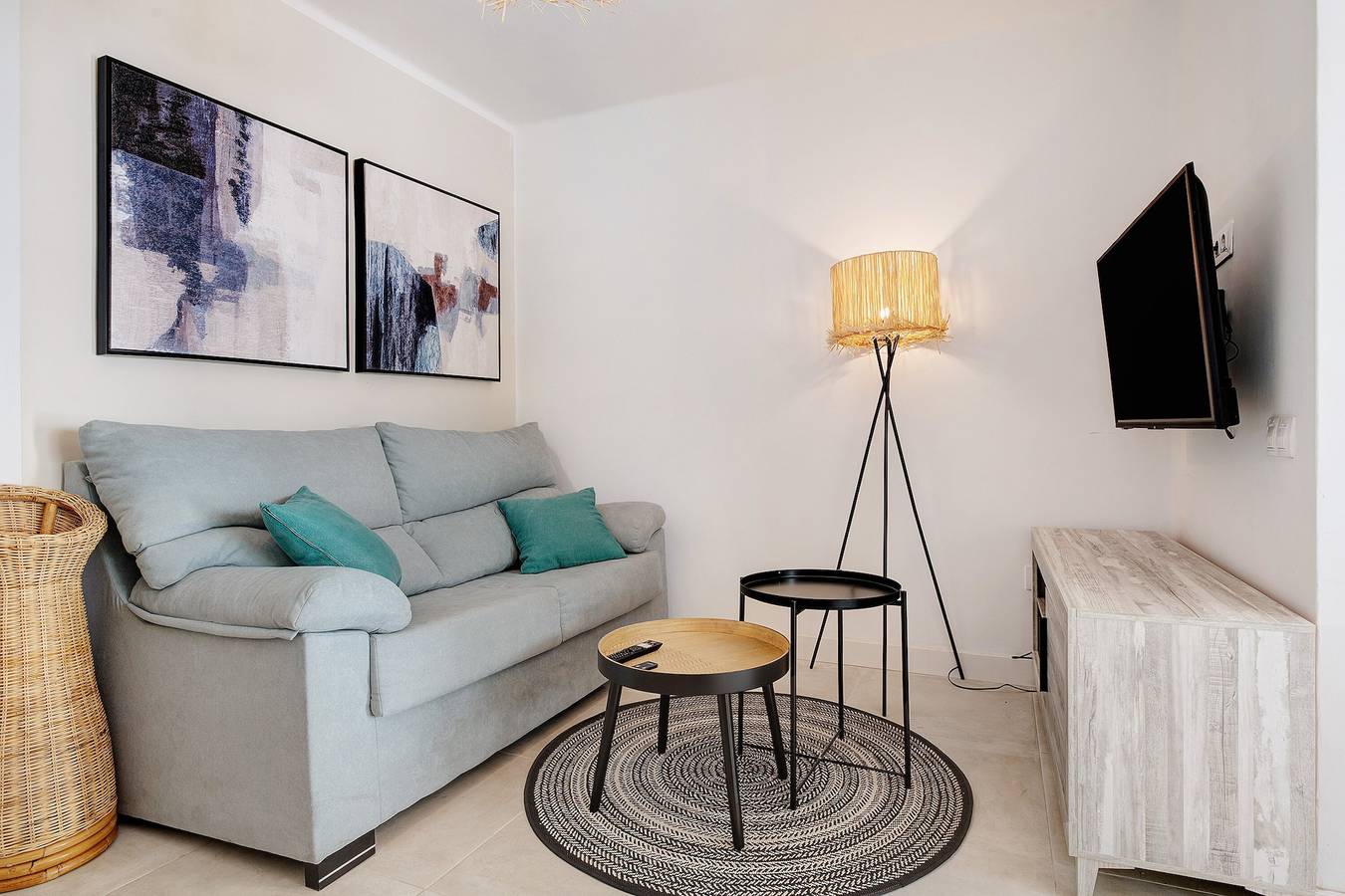 Vacation Home 'Casa Paula' with Shared Pool and Wi-Fi in Puerto del Carmen, Tías
