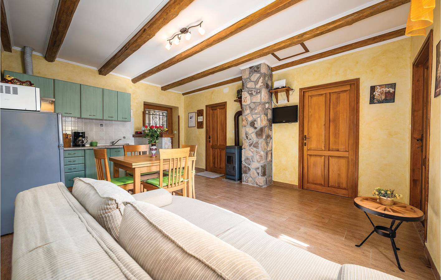 Ferienhaus für 4 Personen mit Terrasse in Vinez, Ostküste Istrien
