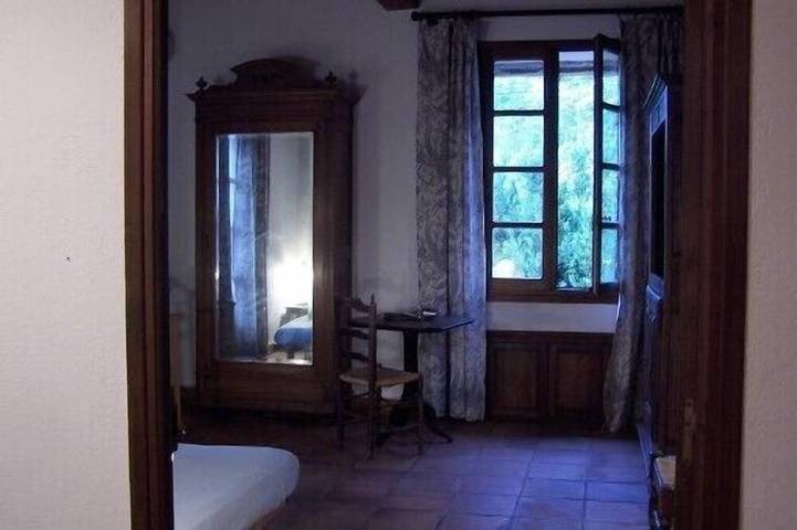 Gîte pour 9 personnes, avec jardin et piscine à Pont-Saint-Esprit - 3