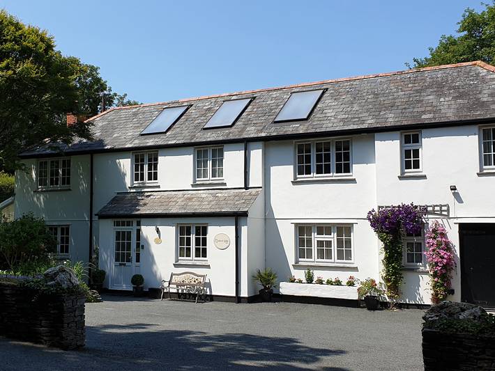 Cottage for 10 people, with garden, with pets in Boscastle