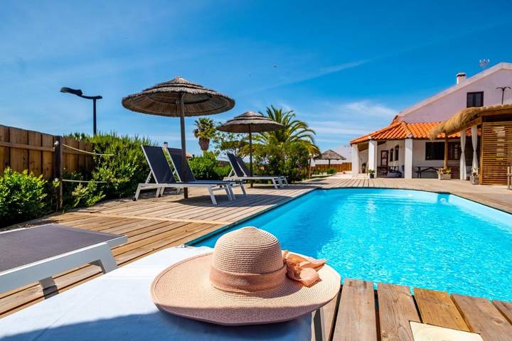 Casa de huéspuedes para 2 personas, con Terraza además de Jardín y Piscina en Comporta
