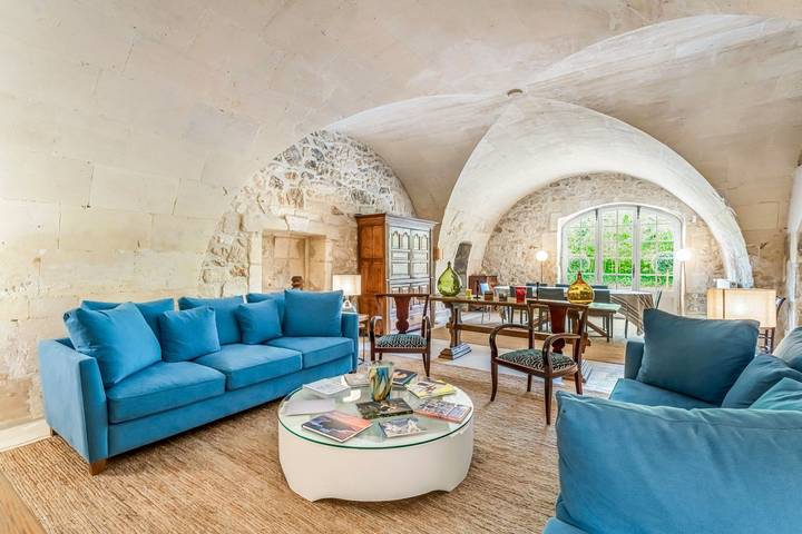 Location de vacances pour 14 personnes, avec jardin et terrasse, animaux acceptés à Fontvieille - 3