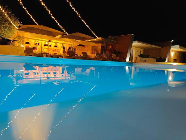 Appartamento per 4 persone, con panorama e piscina nonché giardino in Cepagatti