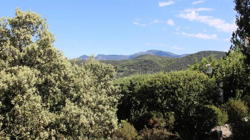 Gîte pour 5 personnes, avec Balcon et Terrasse ainsi que Jardin et Piscine à Mollans-sur-Ouvèze - 4