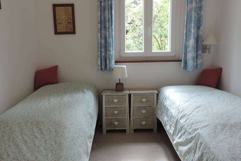 Haus mit grossen Garten, Resa Tal, Locarno in Brione sopra Minusio, Tessiner Alpen