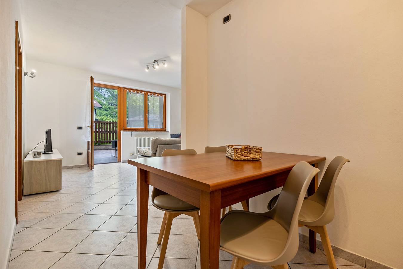 Appartement 'Casa Valentina' met Uitzicht op de Bergen en Privé Terras, foto 12