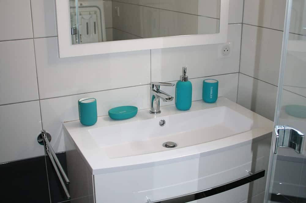 Entire apartment, Bright apartment 2/4 people-Drc quiet residence Argeles-Gazost in Argelès-Gazost, French Pyrenees