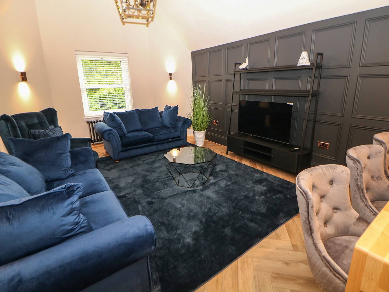 Entire apartment, Netherdale Penthouse in Buxton, Derbyshire