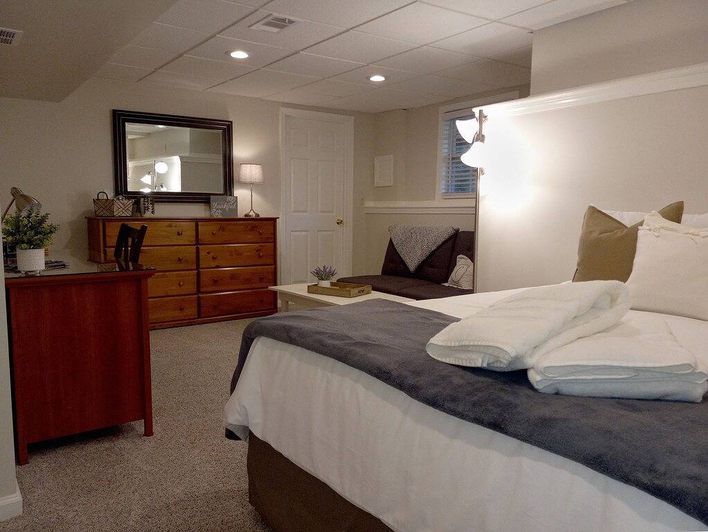 Ganze Wohnung, Comfy & Peaceful, entire 1 Br daylight basement apartment for professionals in Cobb County