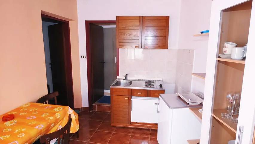 Gîte pour 4 personnes, avec terrasse à Novalja - 3