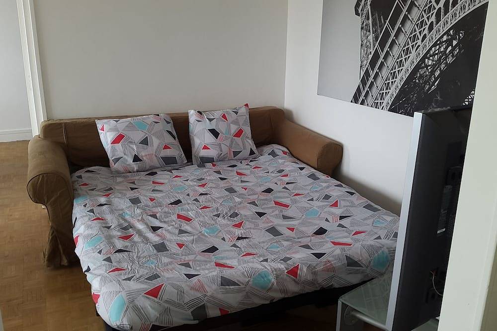 Apartamento entero, Bienvenido al pequeño nido encaramado in La Courneuve, Sena-Saint Denis