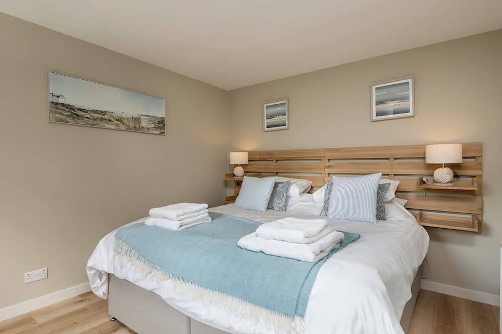 An impressive and unique 3-bedroom cottage in a picturesque countryside setting. Sleeps 5. in Edinburgh und Lothian