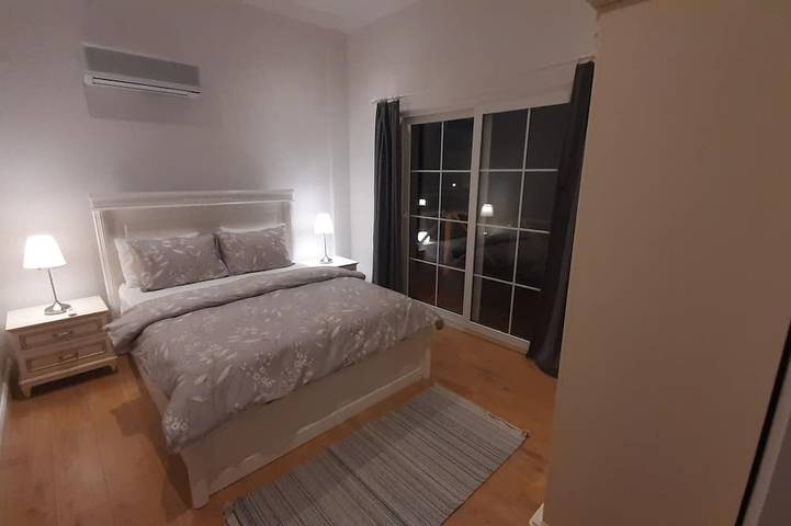 Cozy Winter Villa with Heated Pool. Toscana feeling by foça in Türkische Ägäis