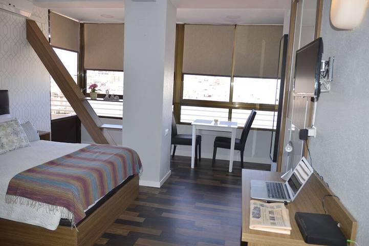 Ganze Wohnung, ★★ Atemberaubende Aussicht im Zentrum von Alicante ★★ in Alacant, Alicante