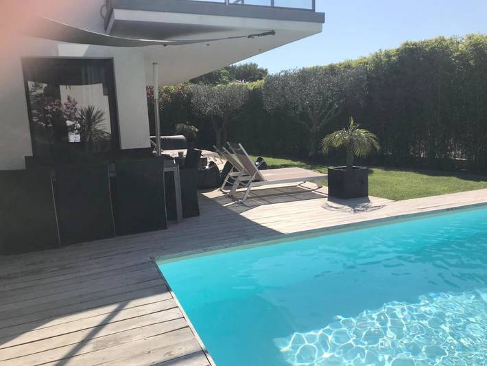 Villa pour 8 personnes, avec jardin ainsi que piscine et vue, animaux acceptés à Bandol - 4