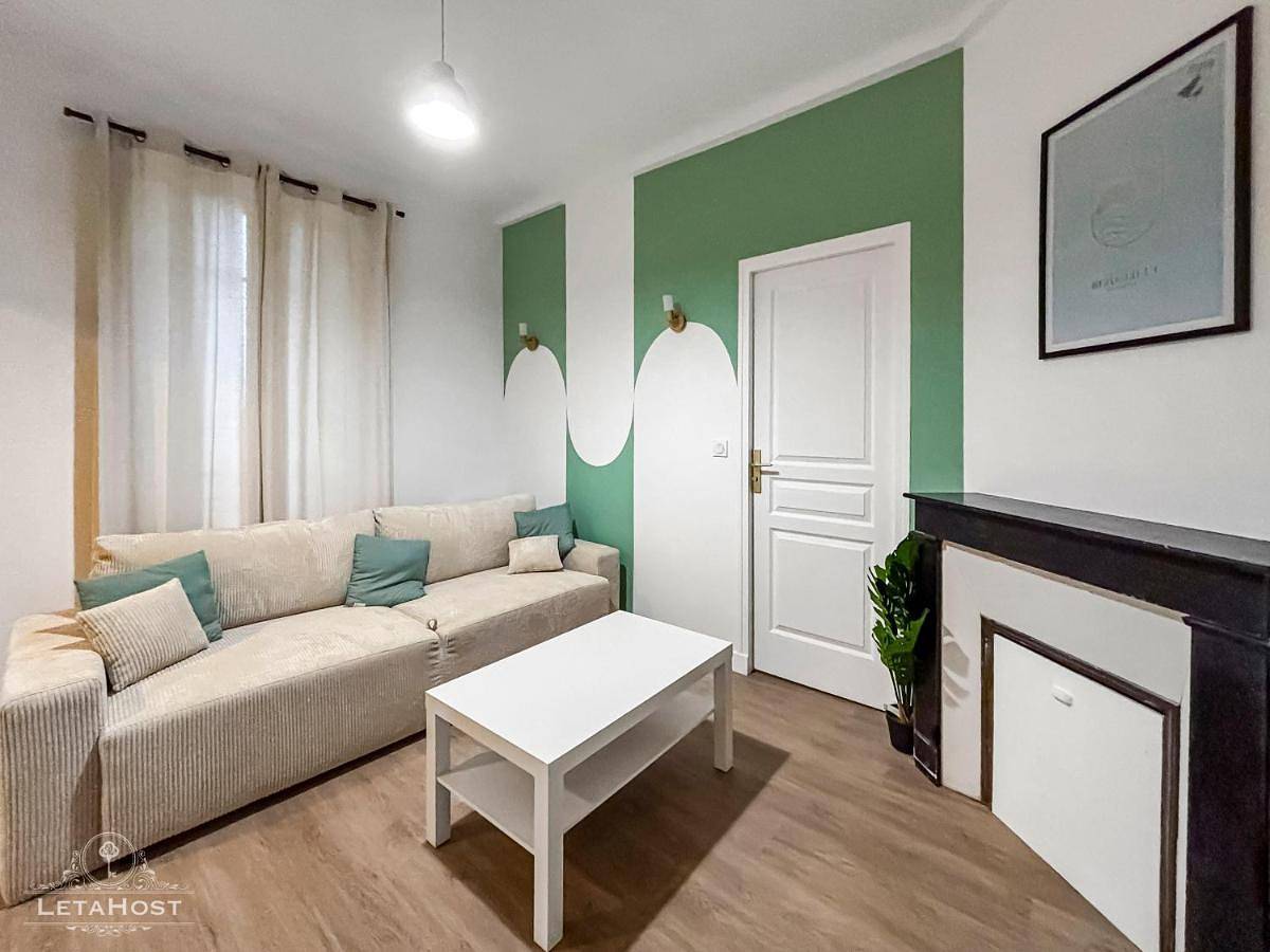 Appartement entier, Two-Bedroom Apartment in Villeneuve-Saint-Georges, Val-de-Marne