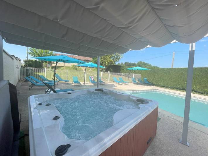 Maison de vacances pour 14 personnes, avec jardin ainsi que vue et piscine, animaux acceptés - 1