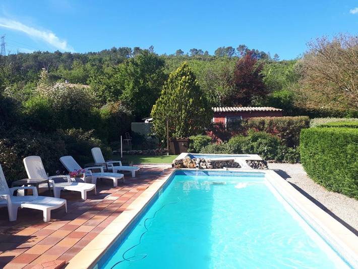 Maison de vacances pour 2 personnes, avec piscine ainsi que terrasse et jacuzzi