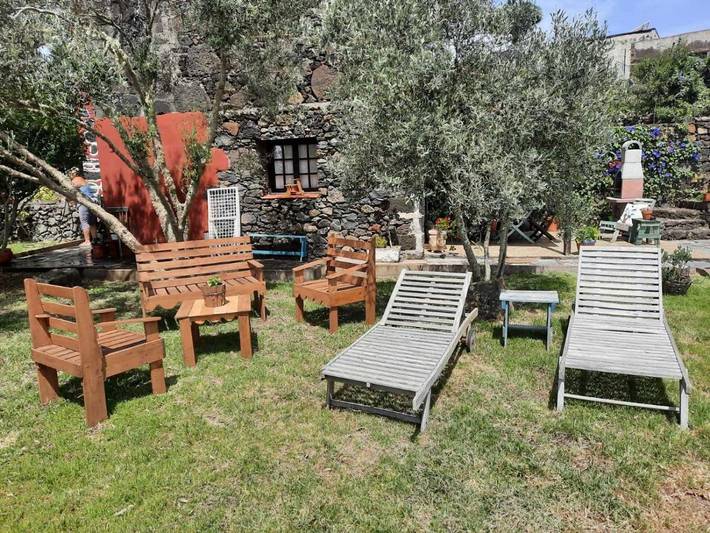 Casa rural para 4 personas, con terraza y jardín en Valverde - 4