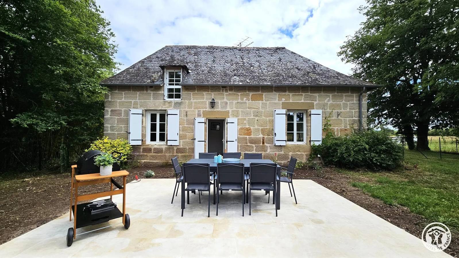 Gîte de France 2 personnes in Saint-Pantaléon-de-Larche, Brive-la-Gaillarde region