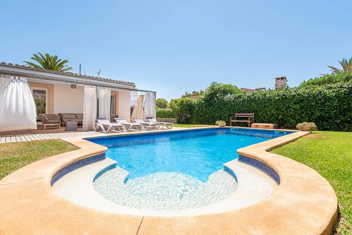 Ferienhaus für 4 Personen, mit Terrasse und Garten sowie Pool in Cala Murada - 2