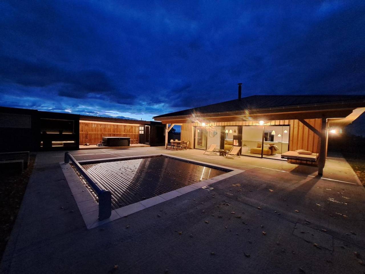 Cozy Lodge in Vivans with Pool and Spa, Pets Allowed, foto 15
