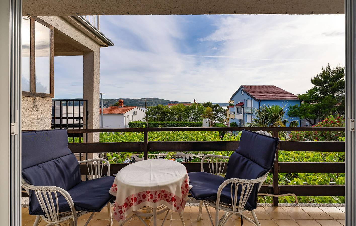 Appartement de vacances entier, Charmant appartement d'une chambre avec terrasse, à proximité de la plage et des commodités in Starigrad, Région de Zadar