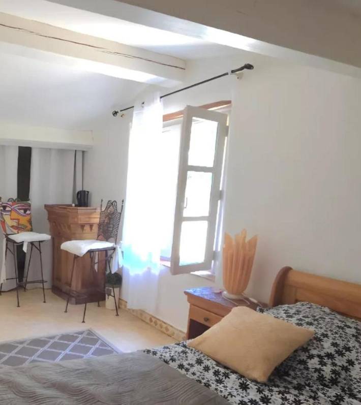 Maison d’hôte pour 2 personnes, avec terrasse ainsi que vue et jardin à Aups - 4