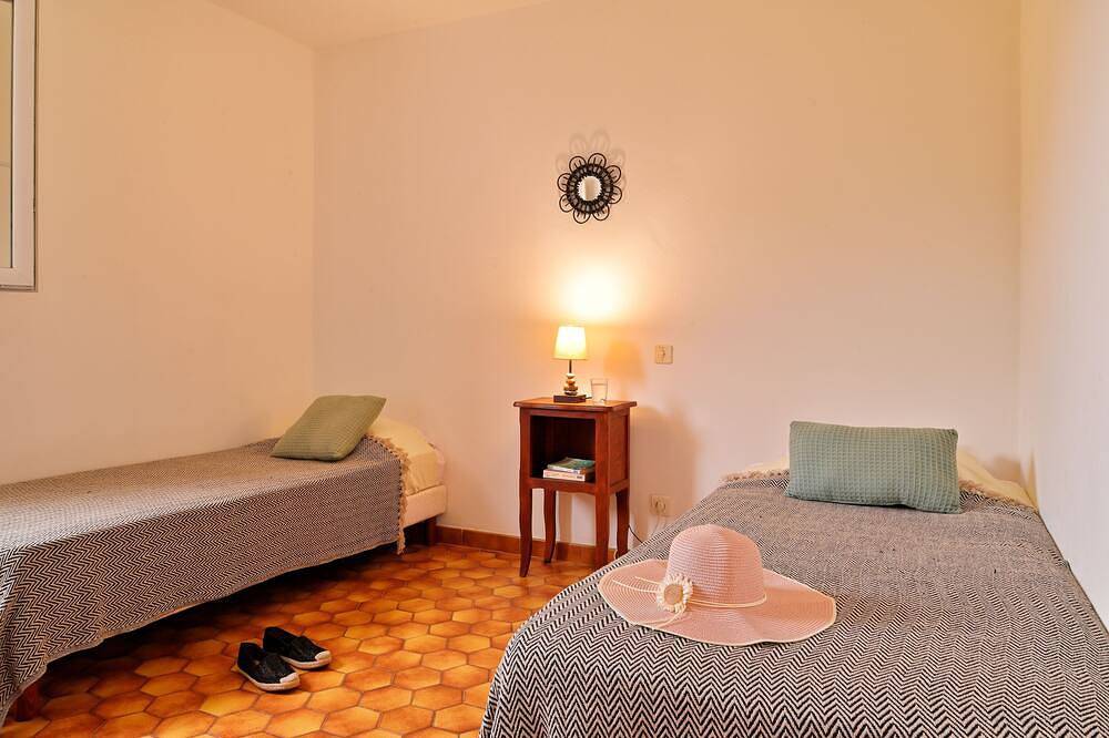 Appartement entier, Haut de Villa T3 vue mer in Poggio-Mezzana, Arrondissement de Corte