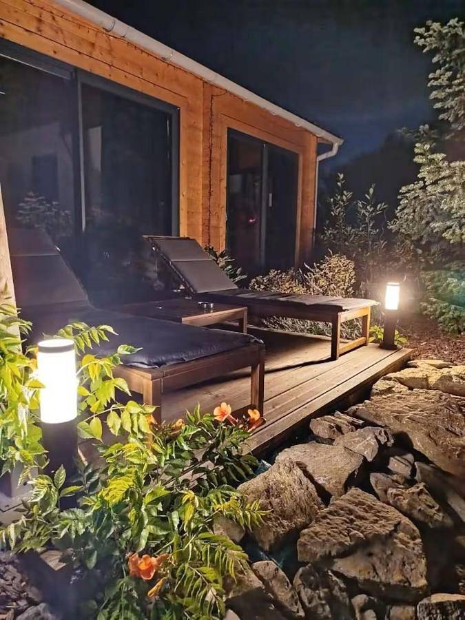 Tente pour 2 personnes, avec terrasse ainsi que jacuzzi et jardin en Moselle - 3