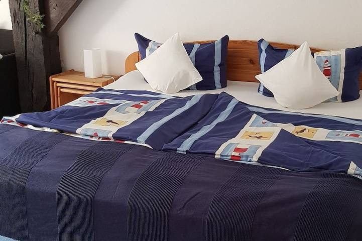 Ferienwohnung für 3 Personen, mit Terrasse und Garten in Zetel - 2