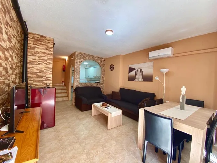Ferienwohnung für 8 Personen, mit Ausblick und Balkon - 1