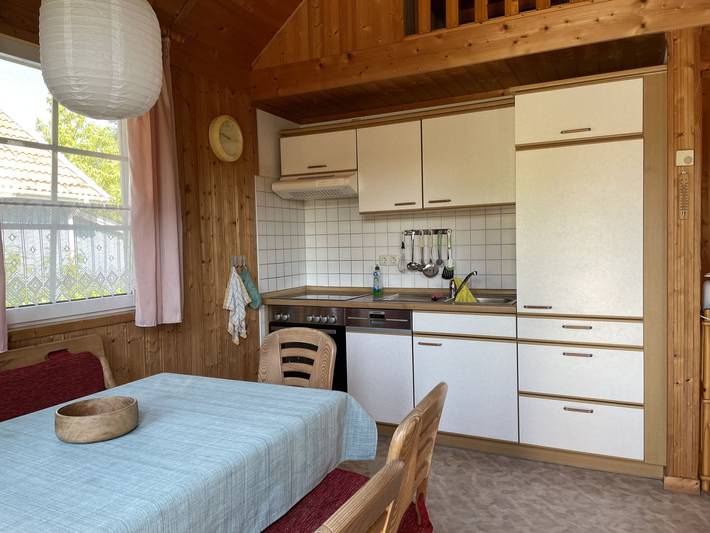 Ferienhaus für 6 Personen, mit Terrasse und Garten in Userin - 4