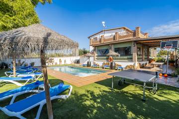 Finca für 12 Personen, mit Garten, kinderfreundlich in Andalusien