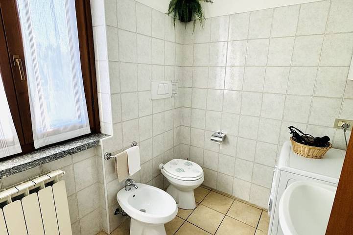 Ganze Wohnung, Nonna Elide House in Besozzo, Lago Maggiore (Lombardei)