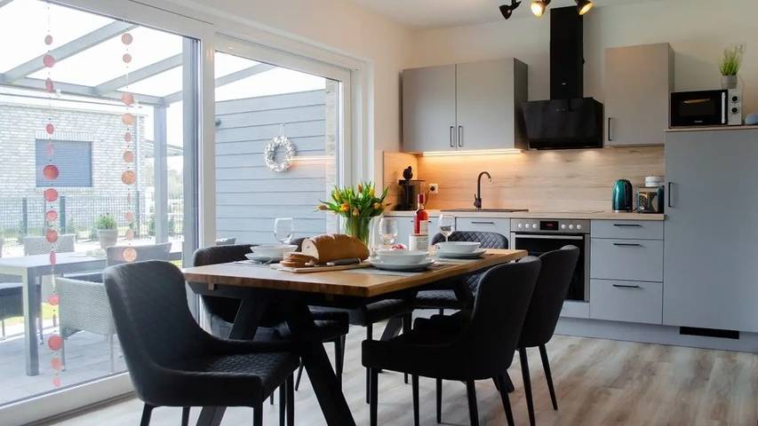 Ferienwohnung für 6 Personen, mit Sauna und Terrasse sowie Garten in Barßel - 2