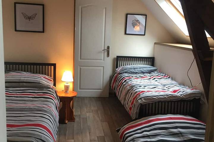 Location de vacances pour 14 personnes, avec jardin à Couesmes-Vaucé - 2