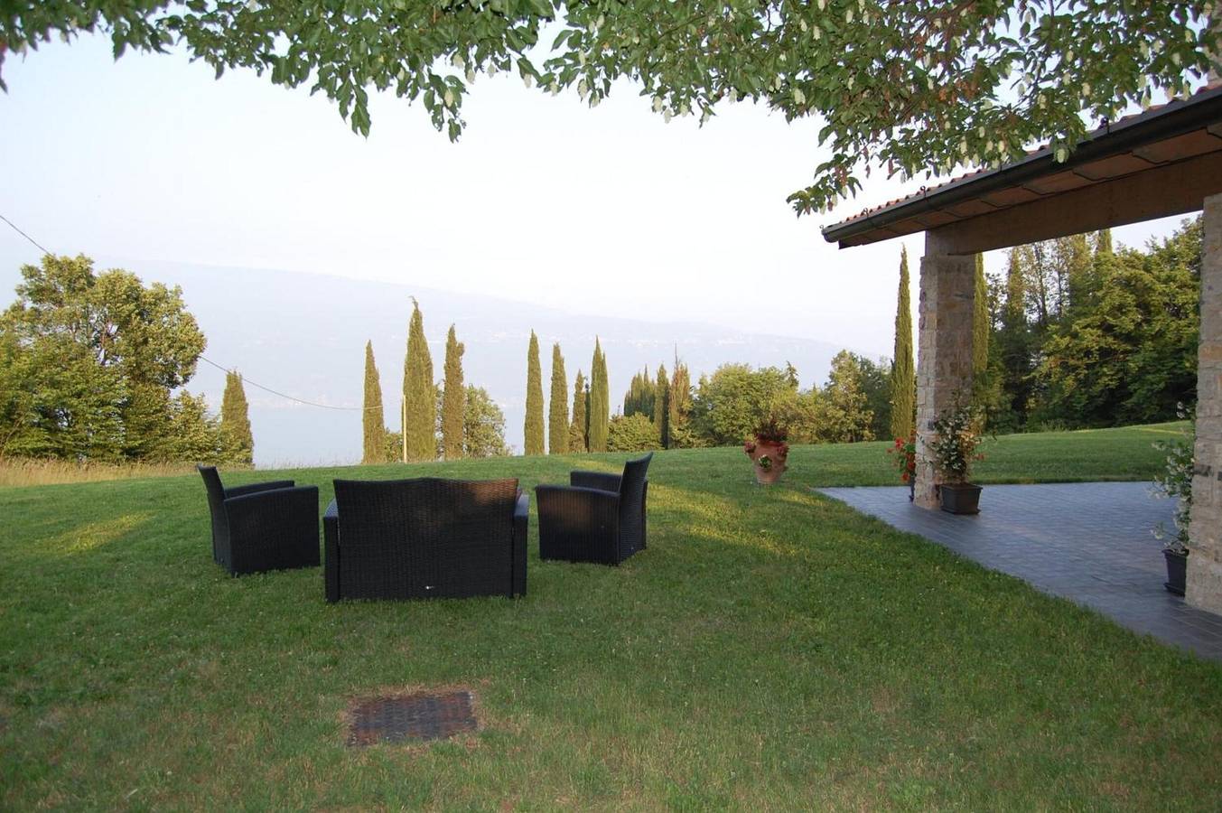Villa « Agriturismo Casa Del Castagneto » avec vue sur le lac, terrasse privée et Wi-Fi in Gargnano, Montagnes autour du lac de Garde