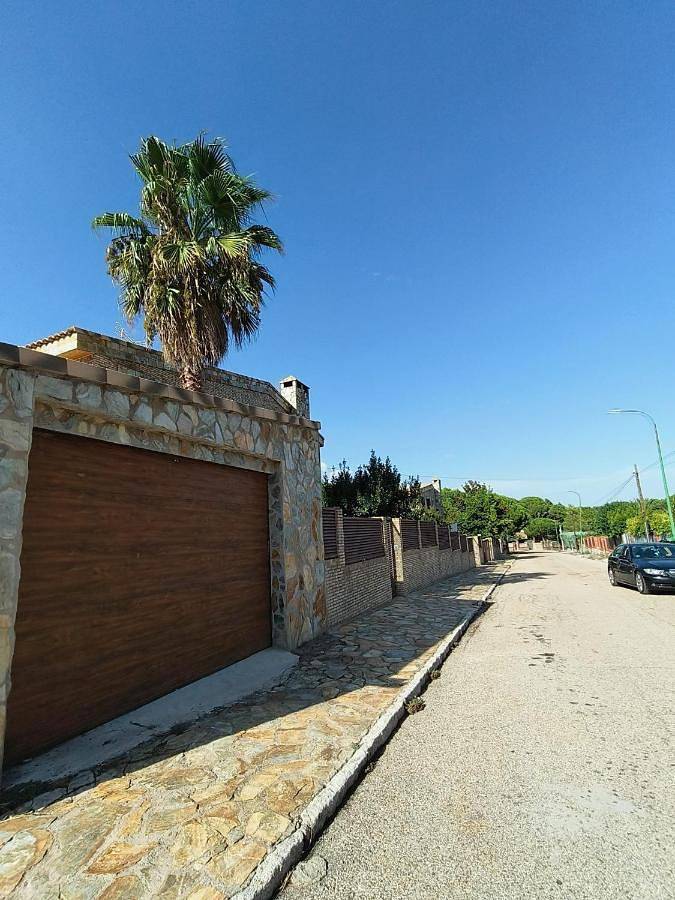 Casa rural para 12 personas, con vistas además de jardín y piscina en Provincia de Toledo - 2