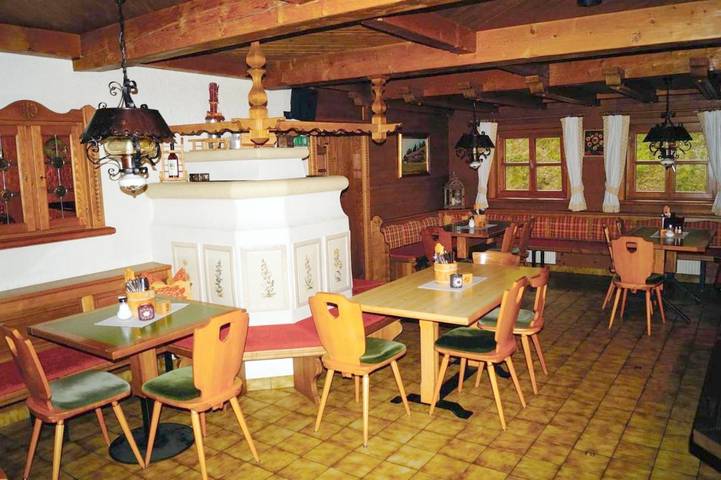 Hotel für 8 Personen, mit Terrasse und Garten sowie Ausblick in Alberschwende - 4