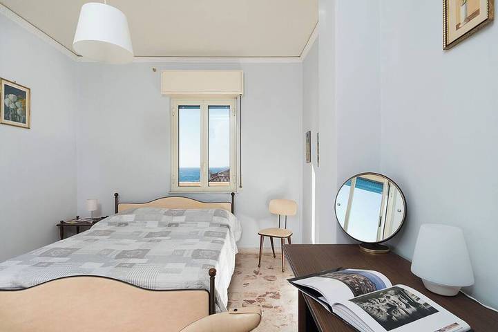 Appartement entier, Avec terrasse - vue sur le mer et l'Etna in Stazzo, Acireale