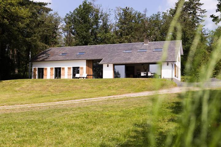 Ferienhaus für 10 Personen, mit Sauna und Pool sowie Ausblick und Garten, mit Haustier - 1