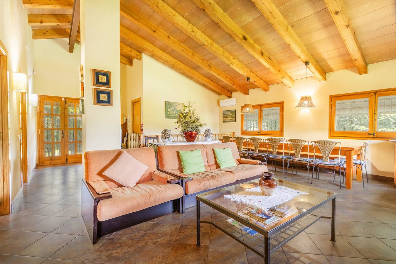 Casa vacanze 'La Granja' con vista montagna, Wi-Fi e aria condizionata in Olvan, Pirenei Spagnoli