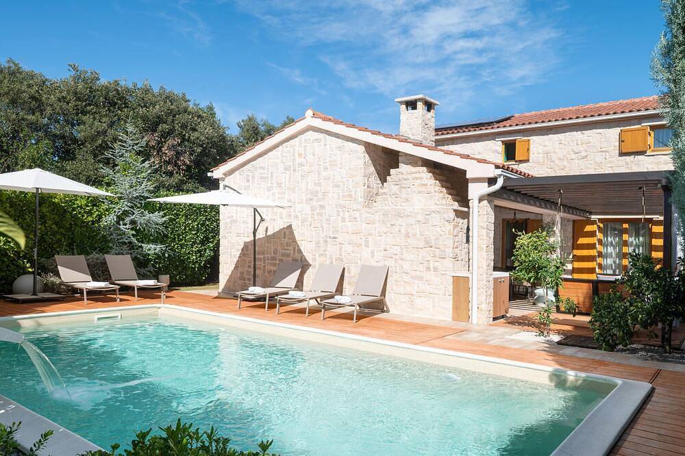 Splendida casa con 3 camere da letto a. in Ugliano, Isola di Ugljan