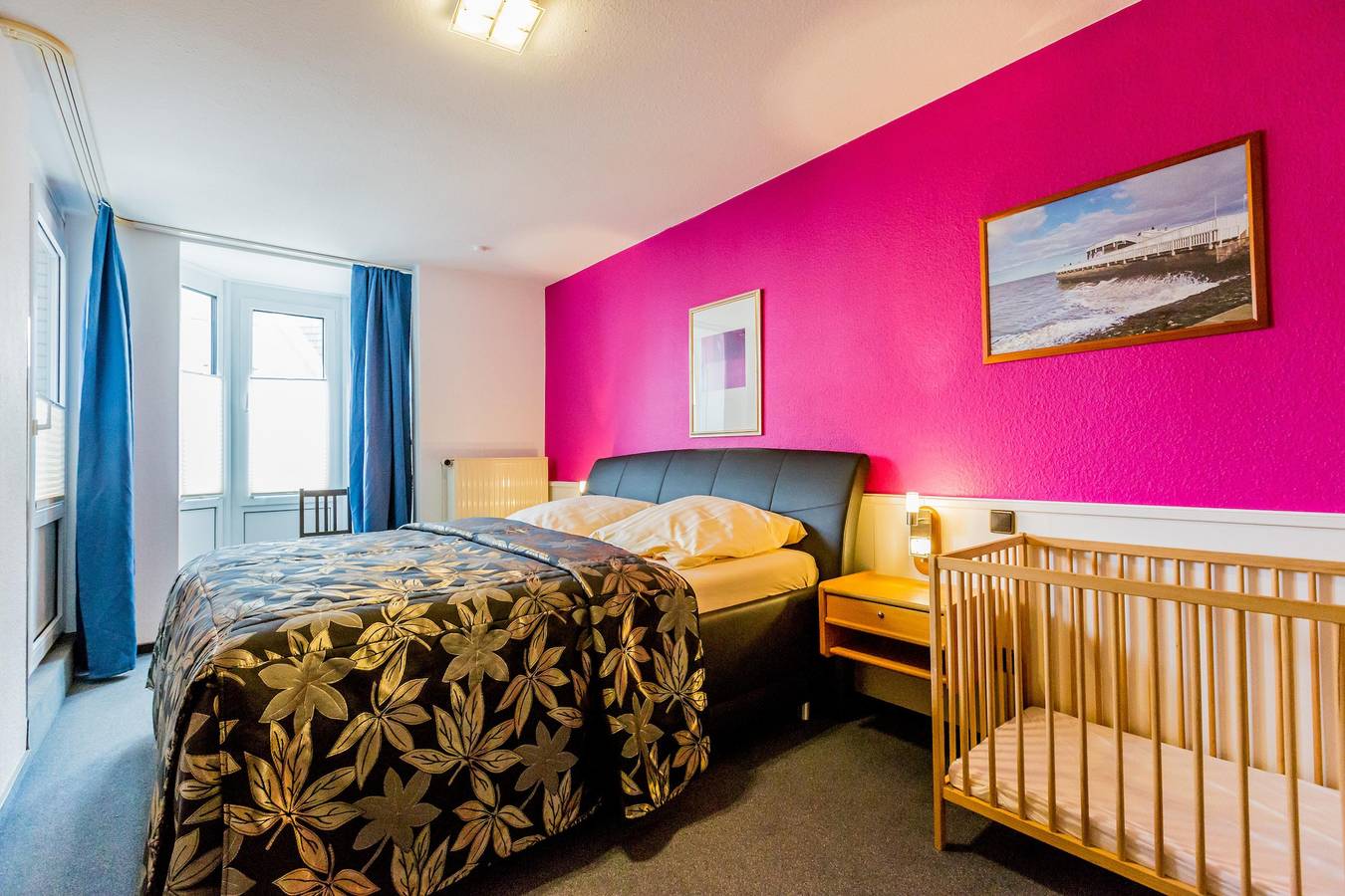 Ganze Wohnung, Residenz Meeresbrandung 47, 3-Raum Whg. mit Loggia zum Norden,3 x Tv, Schwimmbad, Sauna, Pkw-Stellplatz ,Wlan ! in Duhnen, Cuxhaven